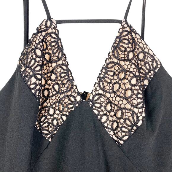 New With Tags ASOS Plunge Jumpsuit Laser Etched Bodice Black Womens Size 8 - Picture 13 of 13